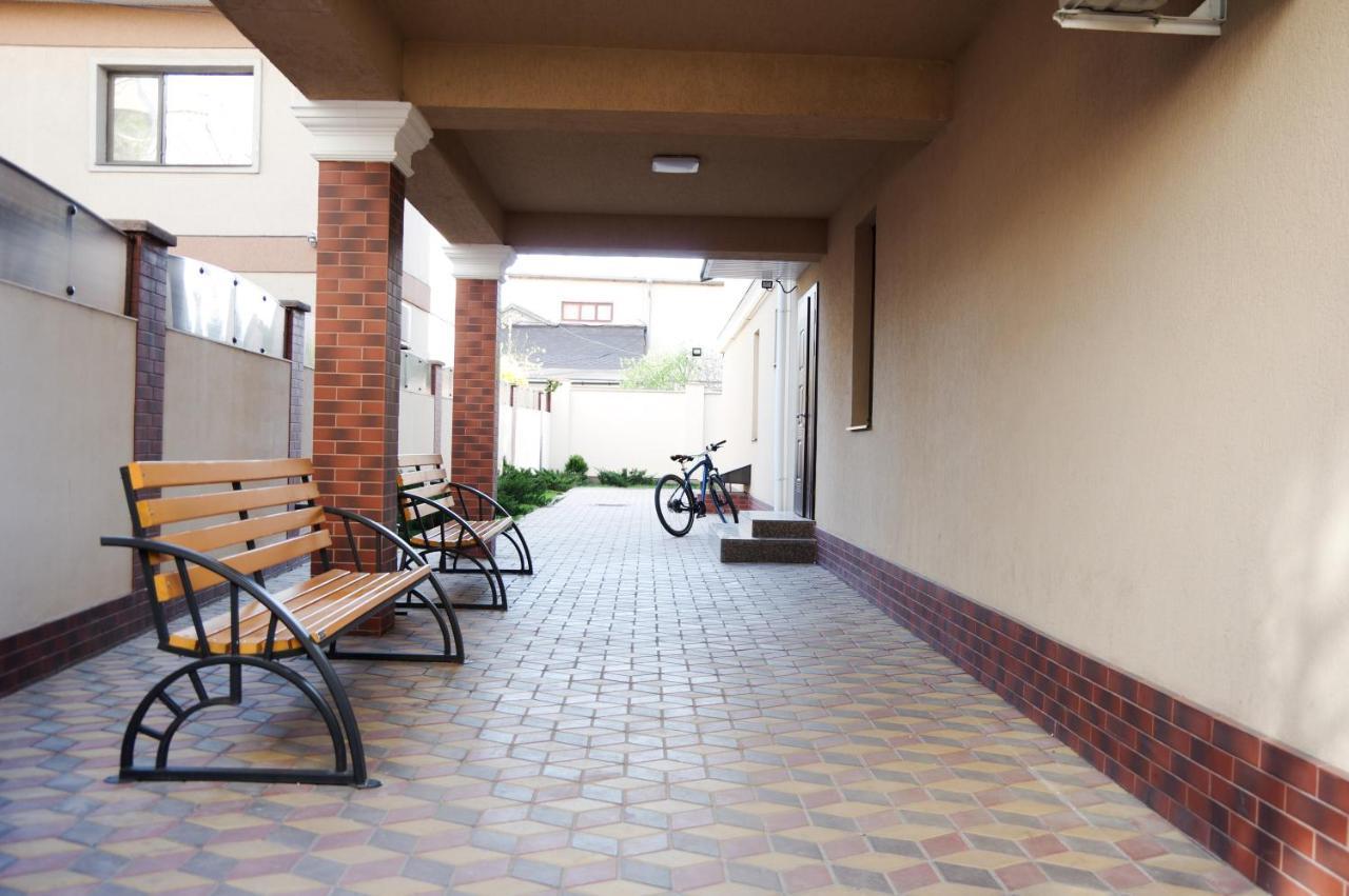 Chiernomorskie Apartamenty Odessa Exteriör bild