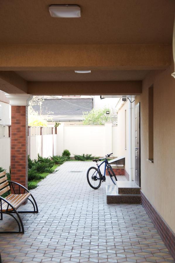 Chiernomorskie Apartamenty Odessa Exteriör bild